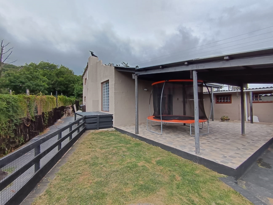 Commercial Property for Sale in Colleen Glen Eastern Cape
